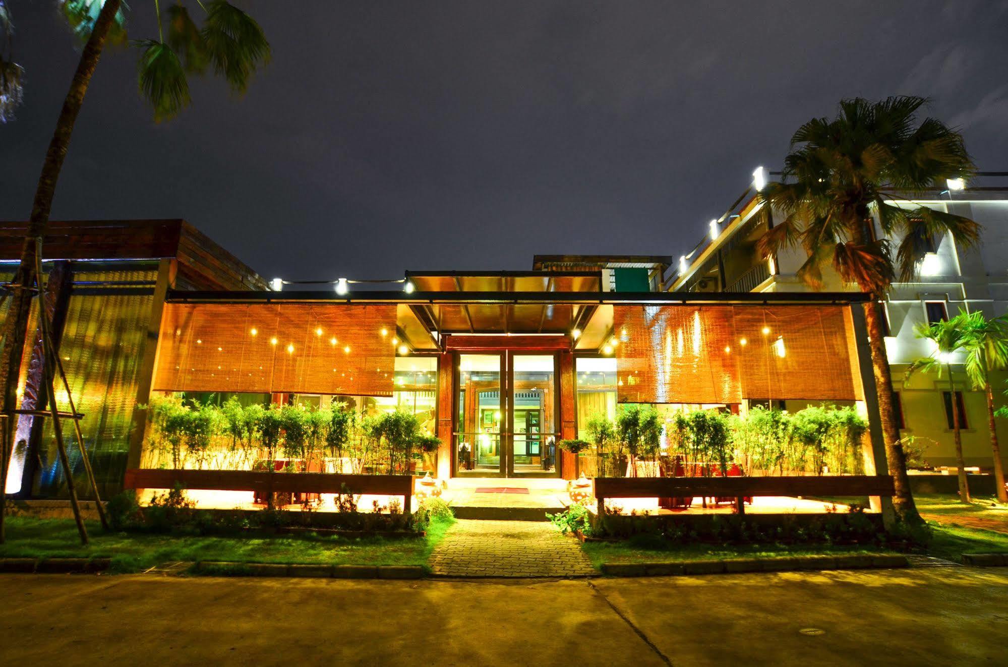 Bamboori Boutique Resort Chiang Mai Exterior photo